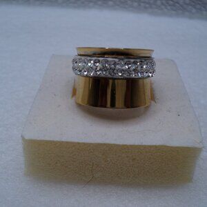 Crystal YG over stainless steel ring size 6 POS176